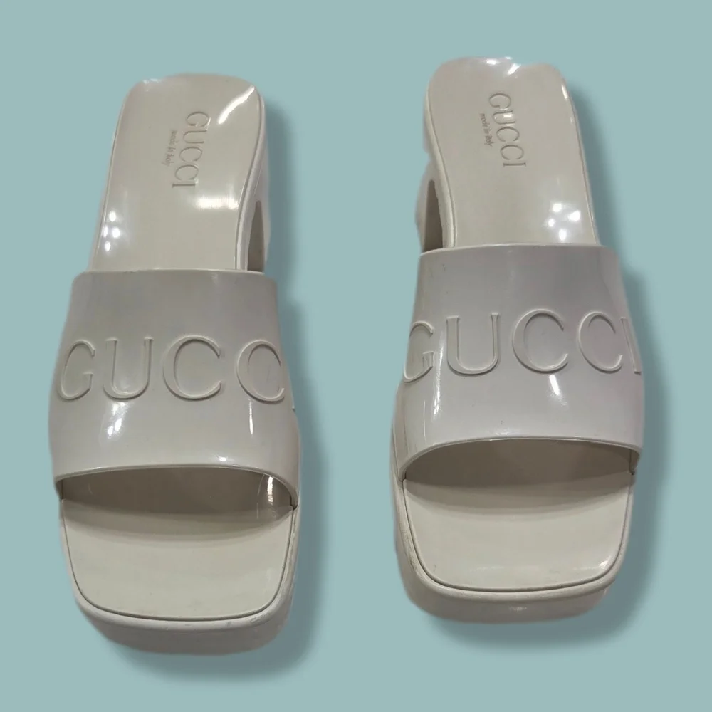 Gucci Women's Cream Mules Sz37 Might Fit Sz4 Gentle Used With No Box - Picture 2 of 16